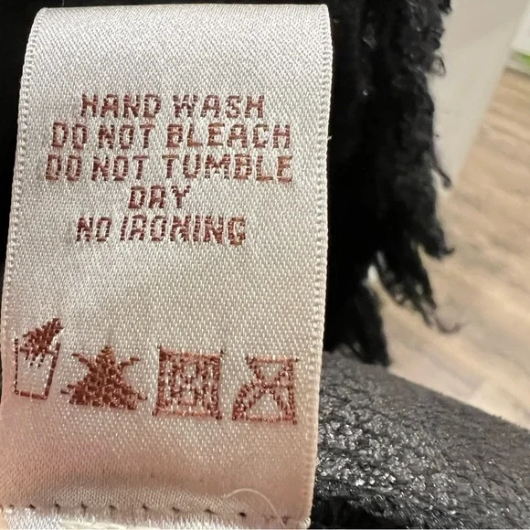 Max Studio Specialty Product Fluff Black Vest Size Large. NWT. - Picture 8 of 11